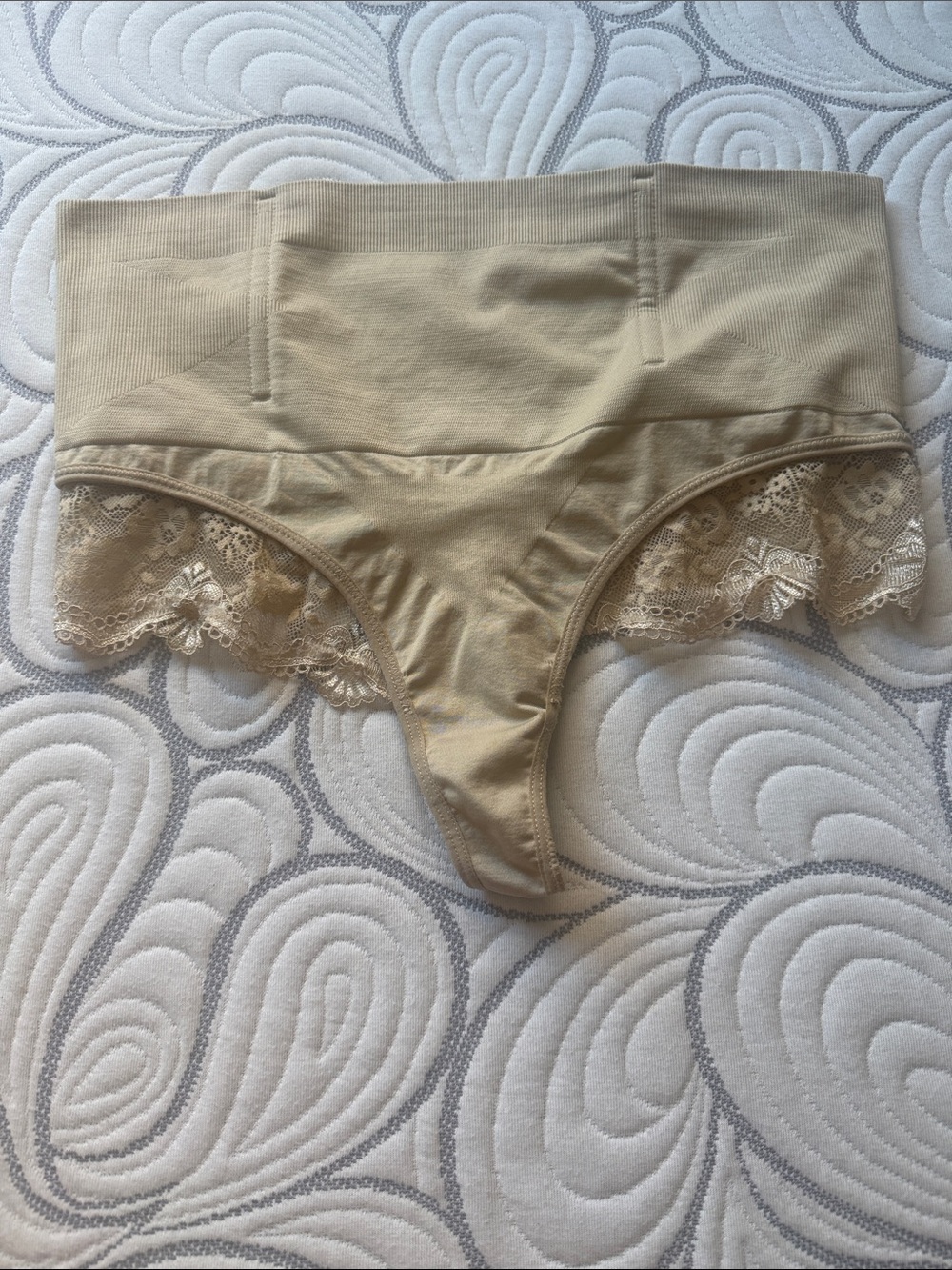 EUC - MANIFIQUE - Everyday Shaping Thong - Core Control Shapewear Underwear -XL